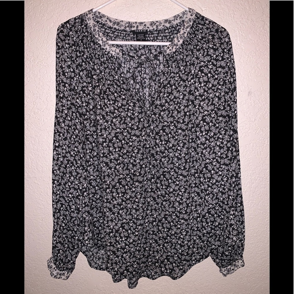 𝅺torrid Floral Print Long-sleeve Blouse X1x